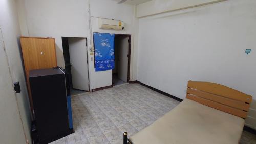 Tha Pho Apartamento | ทรัพย์ธานีแมนชั่น