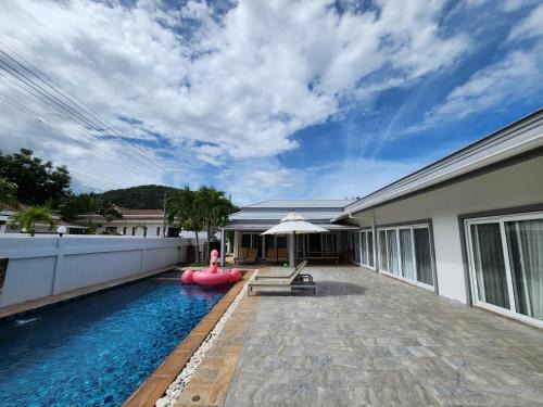 Hua Hin Villa | ปุณิกา พูล วิลล่า หัวหิน Punika Pool Villa Hua Hin