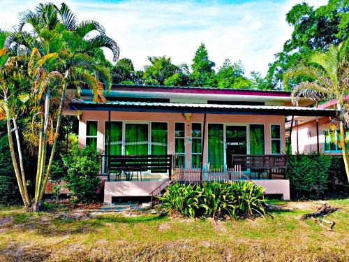 Noen Hom Complejo | ภูร์ชรินท์ รีสอร์ท