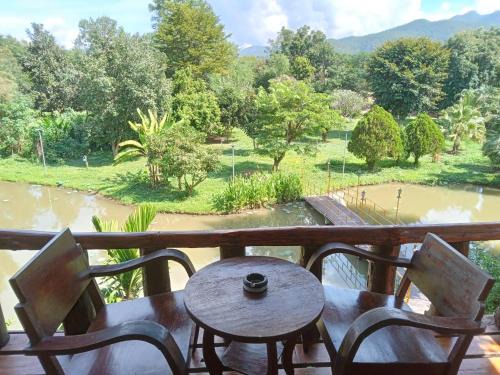 Pai Casa | เรือนแฝด Brook view