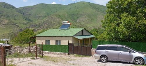T'ba Casa | გიოს ქოხი