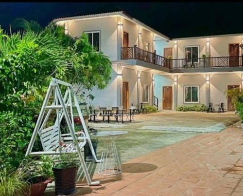 Kampot Casa | ផ្ទះសំណាក់កក្កដា Kakada Guesthouse