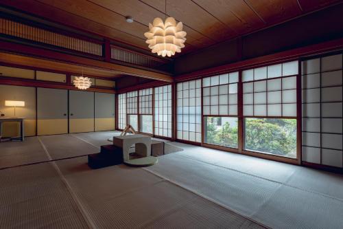 Nakatsugawa Casa | えなや中津川