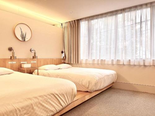 Yushima Hotel | 上野超豪华4人间 东京超级中心Ycod 上野公园3分钟 车站1分钟 超级繁华 免费wifi 戴森吹风