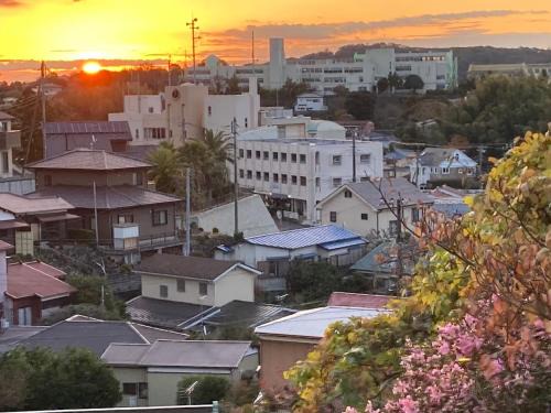 Manazuru Casa | 個室101ダブルベッド1台駅徒歩6分Atami Hakoneも近いゲストハウス真鶴