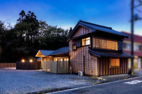 Otaki Villa | 城下町家 茶庭 飛び石 BBQ 筍 金蔵Kinzo