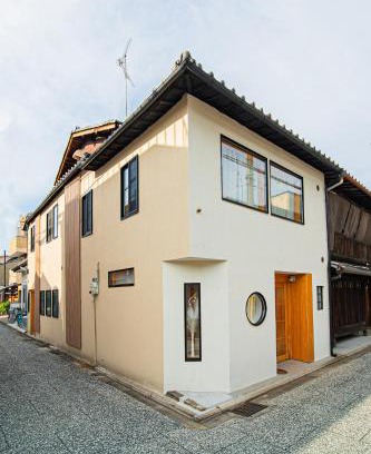 Shimogyo Apartamento | 夏様五条丹波口 Modern Kyoto Townhouse, Whole House