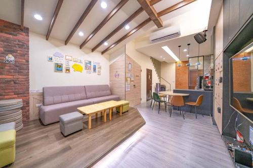 Anping Casa | 幸福拾光二當家-台南安平包棟烤肉麻將民宿-依人數開放房型