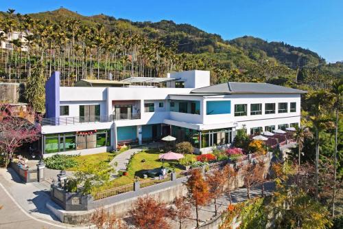 Rueili Village Casa | 明月大船的家民宿