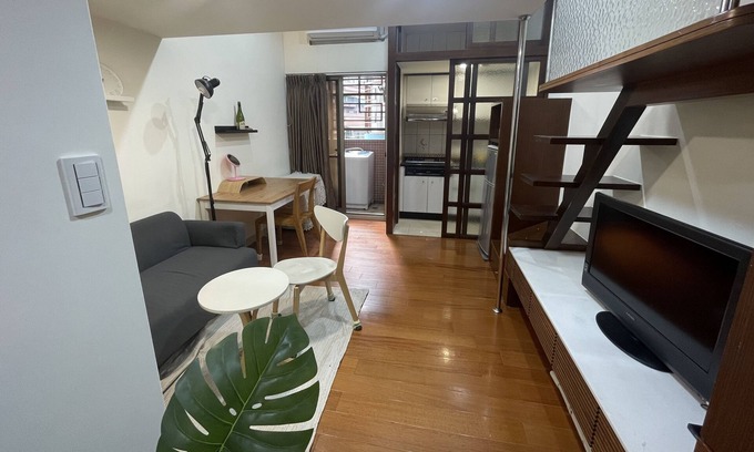 Xinyi Apartamento | 暮光公寓 x 健身教練|台北 101 |Pool|夜市 |cafe|MRT捷運站|Gym