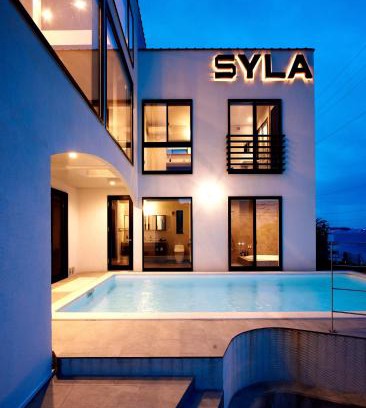 Yokosuka Casa | 葉山 Syla Hotel Zushi-Hayama Pool Villa