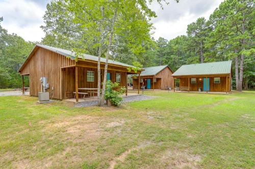 Heber Springs Casa | 0 5 Mi to Lake Patio at Heber Springs Cabin!