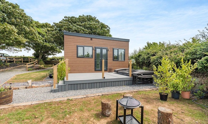 Jameston Cabaña | 0 bedroom accommodation in Nr. Tenby