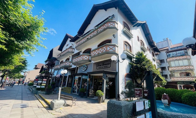 Gramado City Centre Apartamento | 02 Dorm -Apenas 01 quadra da Rua Coberta