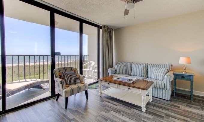 Carolina Beach Condominio | 0204 Seaside Sanctuary by Atlantic Towers