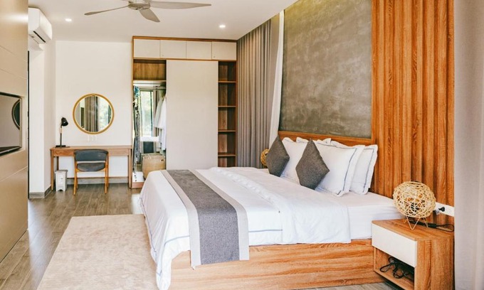 Phuoc Thuan Apartamento | 04-Biệt thự cao cấp Hồ Tràm-3BR SUPER KINGS, Hồ bơi to,BBQ, cầu ra ngắm biển