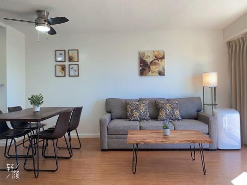 McCully - Moiliili Apartamento | 05 FREE Parking 10 min beach 2br-Waikiki Ala Moana