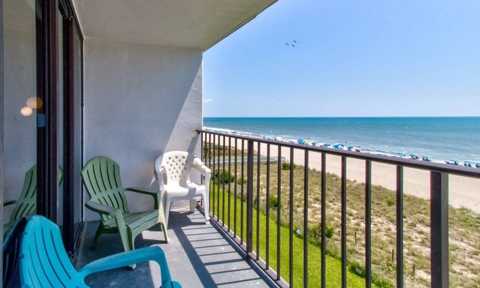 Wilmington Beach Condominio | 0509 Oceanfront Getaway by Atlantic Towers