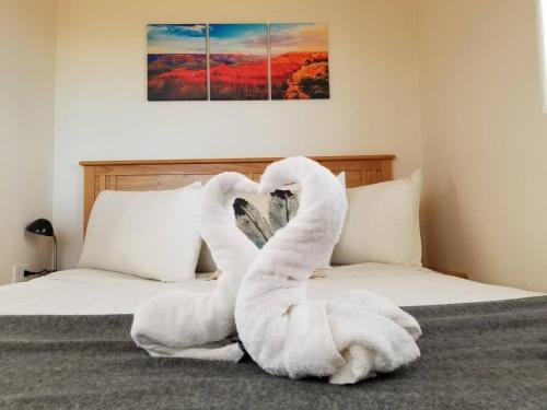 Valle Casa | 072A Affordable Getaway near South Rim Sleeps 4- No Kitchenette