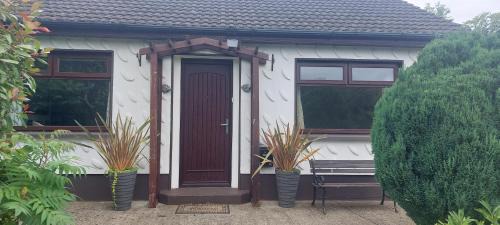 Lusk Apartamento | 0ne bed house on private road