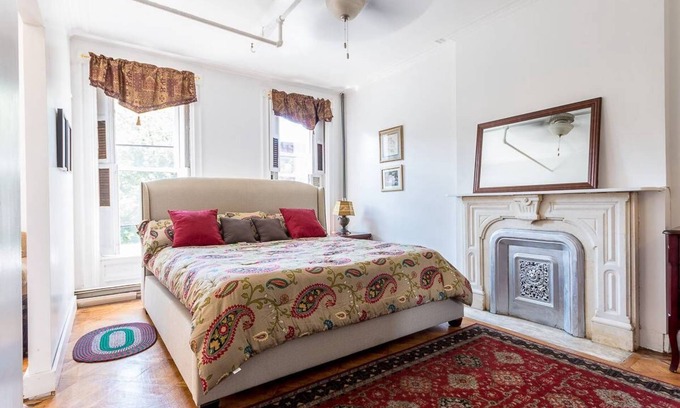 Bedford-Stuyvesant Apartamento | 1 1/2 bedroom apartment just 4 minutes drive to Barclays Center Brooklyn
