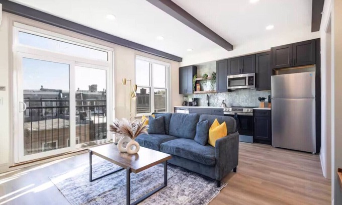 North Philadelphia West Apartamento | 1/1 Across from Fairmount Park | 10 mins to DT (D)