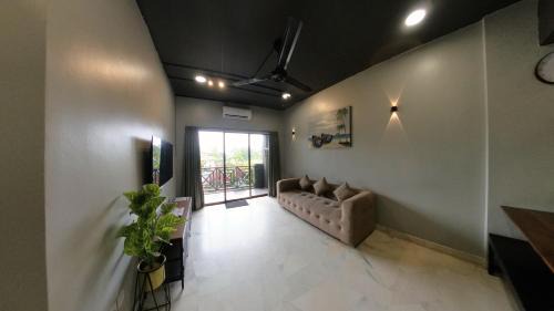 Si Rusa Apartamento | 1-10pax DoorStep private beach & swimming pool