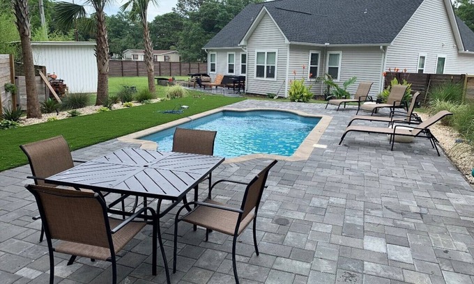 Myrtle Grove Casa | 1/2 Acre Fenced In Private Oasis