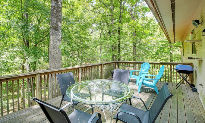 Hot Springs Village Cabaña | 1/2 Mi to Desoto Lake: Hot Springs Village Home