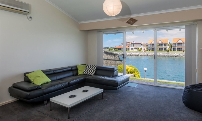 Port Lincoln Casa | 1/26 Northpoint Waterfront Unit