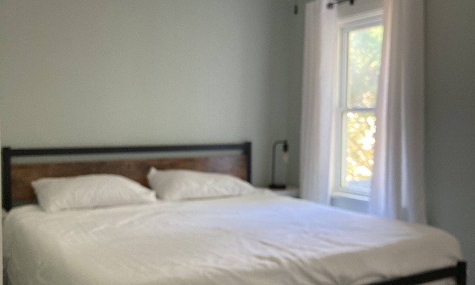 Huron Casa | 1.5 Blocks To Beach W/ Arcade, Luxe Kitchen + Beds