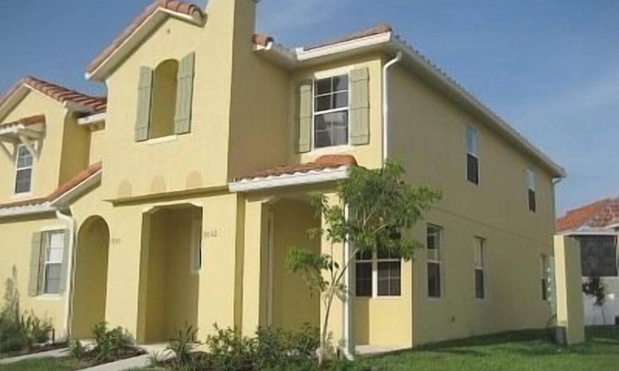 Crestwynd Bay Casa | 1. 5 M de Disney y un minuto de Walmart, 1600 pies cuadrados 3BR / 3BA Townhome