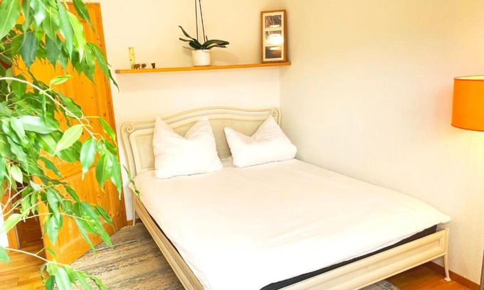Heroldsberg Cama Y Desayuno | 1,5-Zimmer mit Duschbad, Gartenblick, Kühlschrank