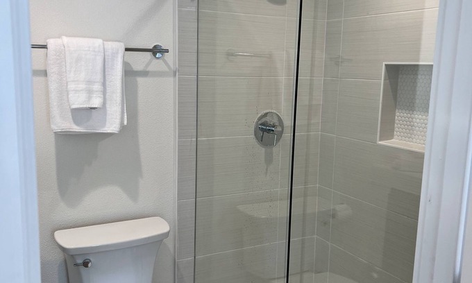 Crescent Park Apartamento | 1.7 miles from Stanford University
