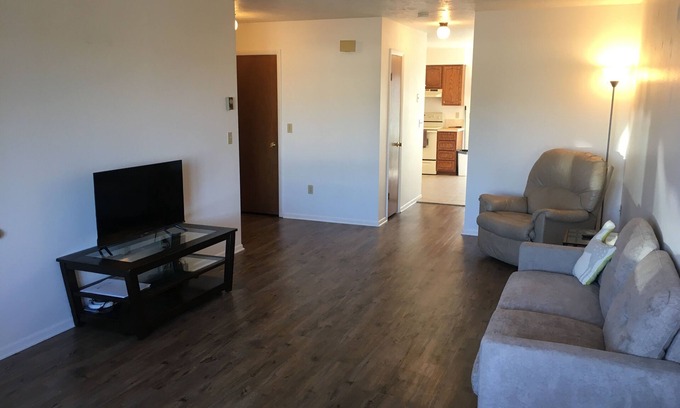 Casper Casa | 1,800sf 3 Stories with 8 beds townhome