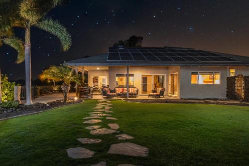 Sunset Ridge Casa | 1 Acre PRIVATE RESORT 4 bed 3 bath cinema spa