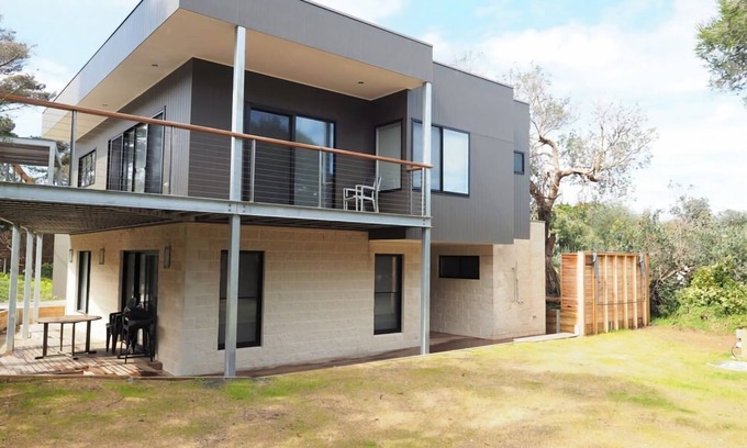 Sandy Point Casa | 1 Anderson Avenue Sandy Point