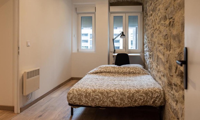 Bonneville Apartamento | 1 Appartement OU Chambres privées en centre ville Choisissez UNE option