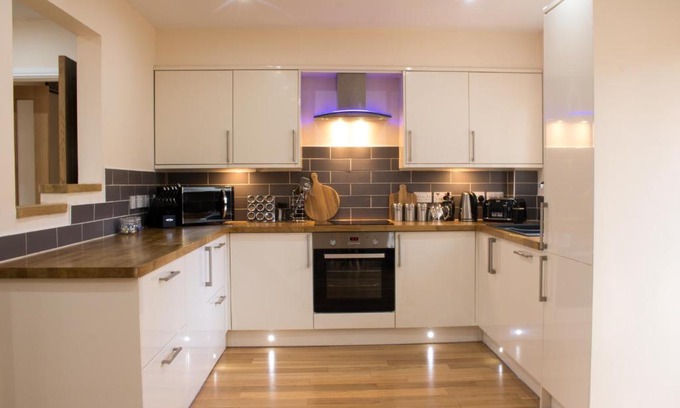 Oban Casa | 1 Balnakeil, Kirk Road