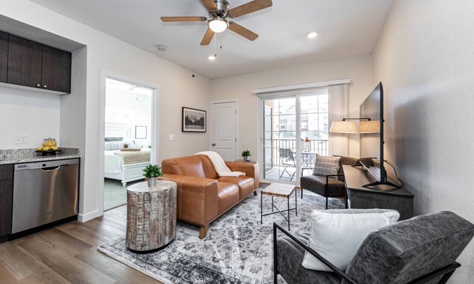 Mountain Shadows Apartamento | 1 BD Cozy, Pet Friendly Luxury minutes from Garden of the Gods