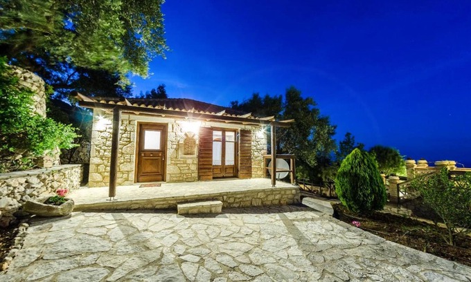 Skinaria Casa | 1 Bd Family Suite In Zakynthos