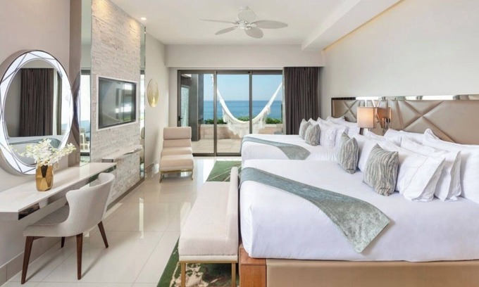 El Rosarito Apartamento | 1 bed 1bath suite in Cabo San Lucas - All inclusive available at extra price