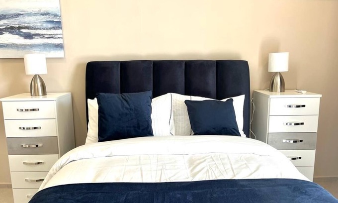 Serrekunda Apartamento | 1 Bed Apartment with Sea View & Private Balcony