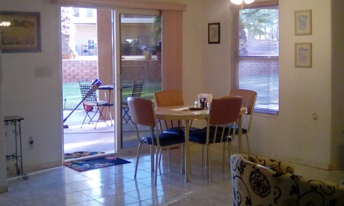 Ivins Apartamento | 1 Bed Apartmt-No Cleaning Fee! - Large 1 Bedroom Apartment: Hummingbird Haven