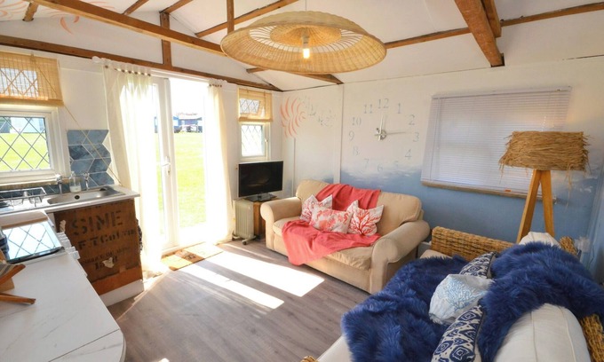 Warden Chalet De Esquí | 1 Bed Chalet - Sleeps 4 - Pets, Parking, Wifi