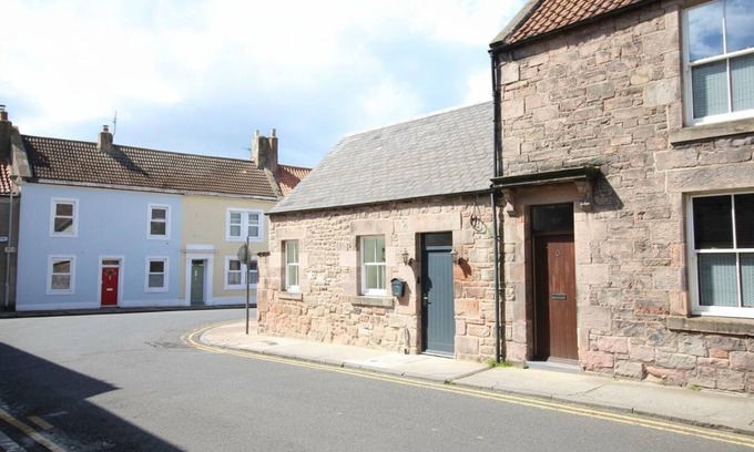 Berwick-upon-Tweed Villa | Seaside Villa Retreat in Berwick-upon-Tweed