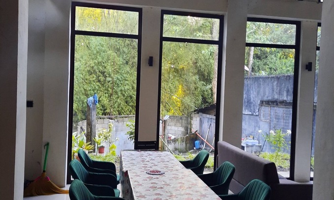 Zamboanga Casa | 1 Bed House - Sleeps 2 - Pets - Parking - Wifi