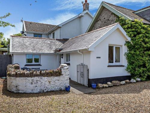 Ilfracombe Casa | 1 Bed in Combe Martin PARSC