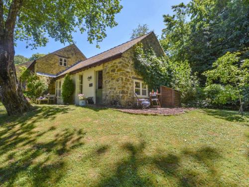 Bridport Casa | 1 Bed in Netherbury DC021