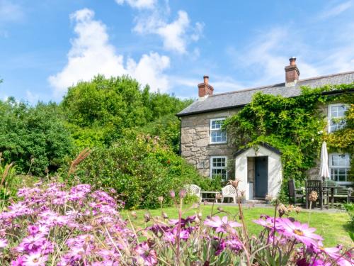 Lanner Casa | 1 Bed in Portreath PENNA